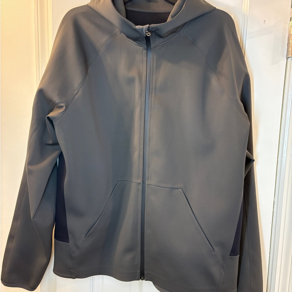 lululemon athletica Men's Green/Grey and Black Performance Jacket